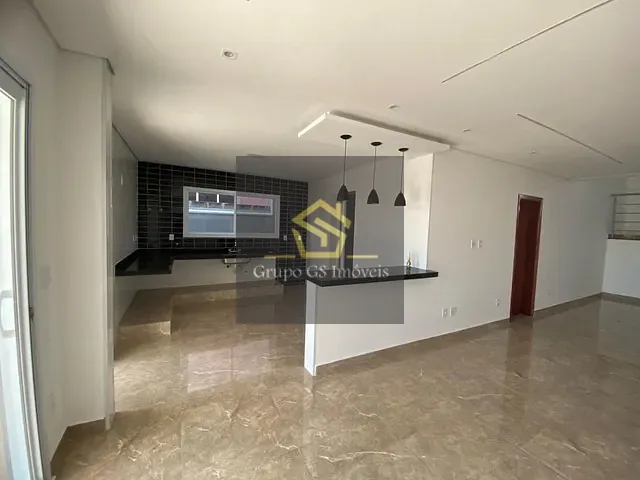 Casa com 300m² 3 quartos e 5 banheiros, à venda, no bairro Lenheiro em Valinhos