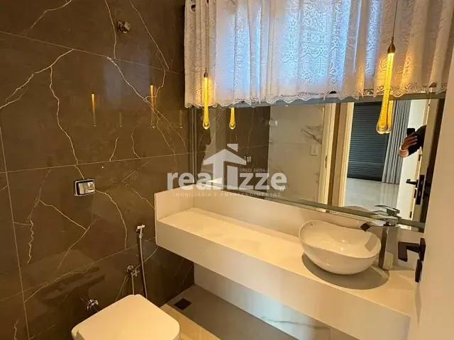 Casa com 300m² 2 quartos e 4 banheiros, à venda ou para alugar, no bairro Tucura em Mogi Mirim