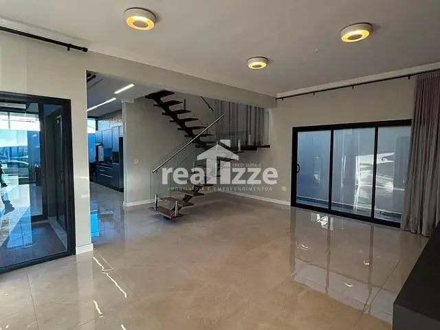 Casa com 300m² 2 quartos e 4 banheiros, à venda ou para alugar, no bairro Tucura em Mogi Mirim