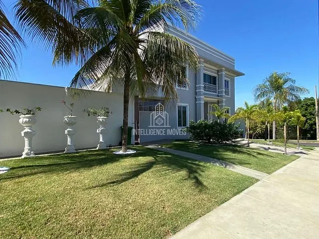 Casa com 570m² 4 quartos e 6 banheiros, à venda, no bairro Ribeirão do Lipa em Cuiabá