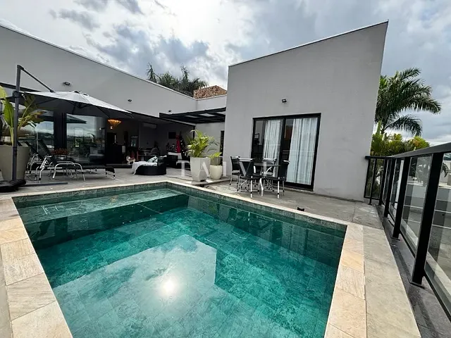 Casa com 501m² 4 quartos e 6 banheiros, à venda, no bairro Recanto do Salto em Londrina