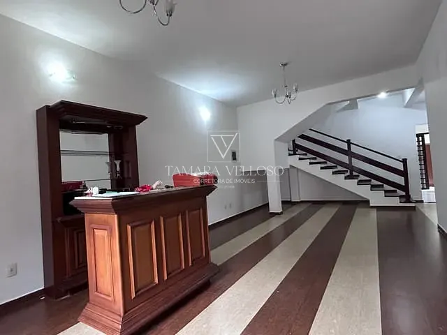 Casa com 250m² 3 quartos e 4 banheiros, à venda, no bairro Vila Caputera em Mogi das Cruzes
