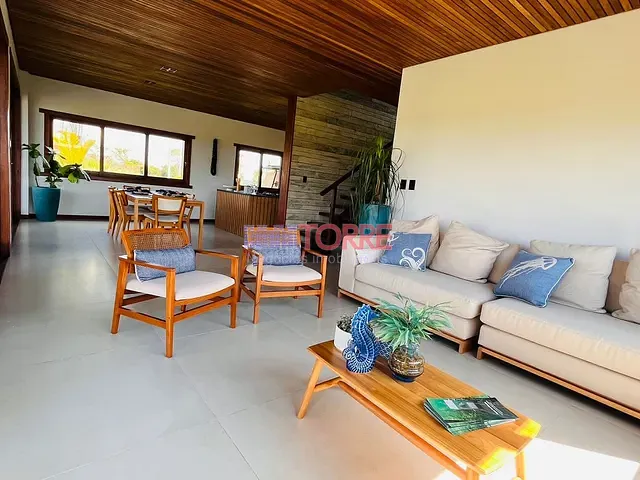 Casa com 140m² 3 quartos e 2 banheiros, à venda, no bairro Praia do Rsende em Itacaré