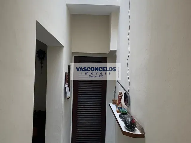 Casa com 250m² 3 quartos e 1 banheiro, à venda, no bairro Vila Betânia em São José dos Campos