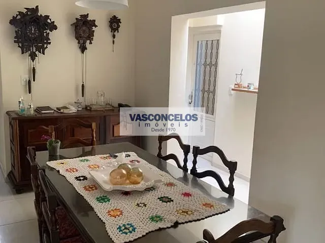Casa com 250m² 3 quartos e 1 banheiro, à venda, no bairro Vila Betânia em São José dos Campos