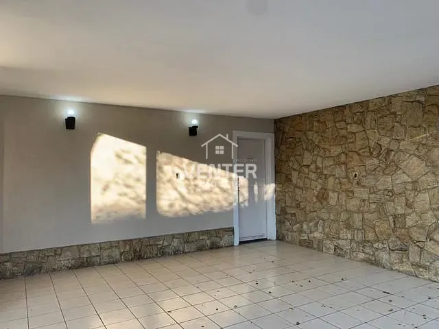 Casa com 290m², à venda, no bairro Vila das Jabuticabeiras em Taubaté