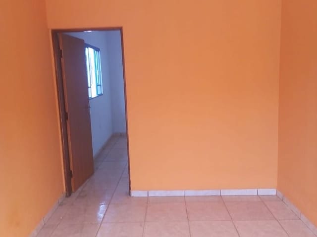 Casa com 300m² 2 quartos e 1 banheiro, à venda, no bairro Congonhal em Congonhal