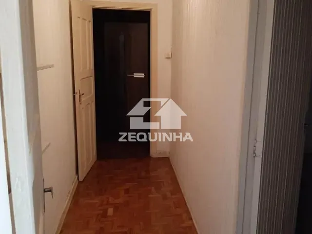 Casa com 255m² 2 quartos e 1 banheiro, à venda, no bairro Jardim Elvira em Osasco