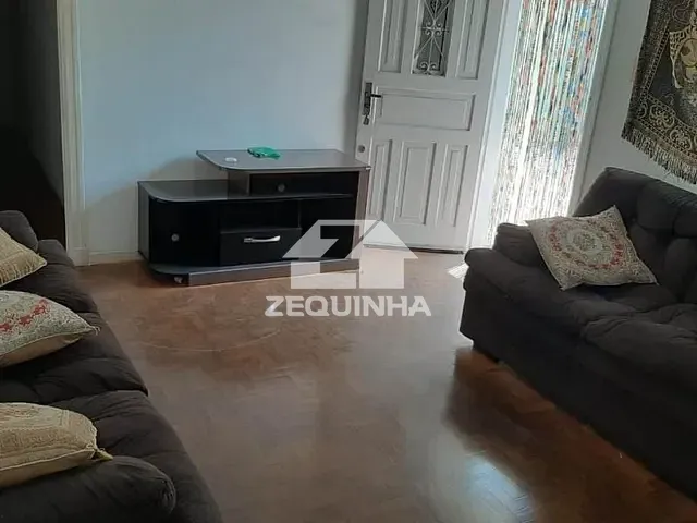 Casa com 255m² 2 quartos e 1 banheiro, à venda, no bairro Jardim Elvira em Osasco