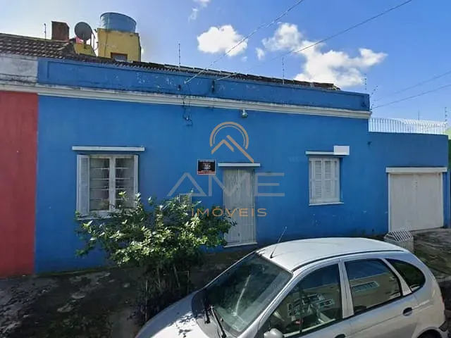 Casa 1 quarto e 1 banheiro, à venda ou para alugar, no bairro Centro em Pelotas