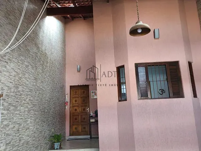 Casa 2 quartos e 3 banheiros, à venda, no bairro Jardim Modelo em Mogi das Cruzes