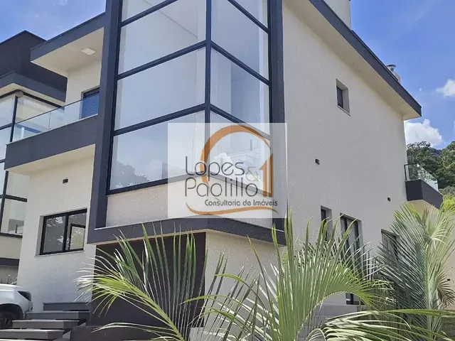 Casa com 232m² 3 quartos e 4 banheiros, à venda, no bairro Itapetinga em Atibaia