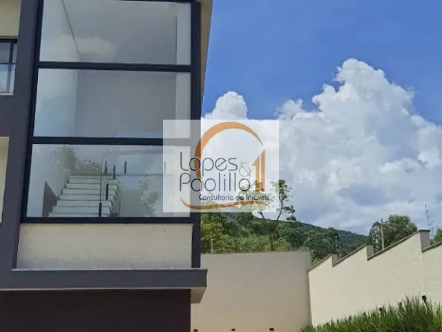 Casa com 232m² 3 quartos e 4 banheiros, à venda, no bairro Itapetinga em Atibaia