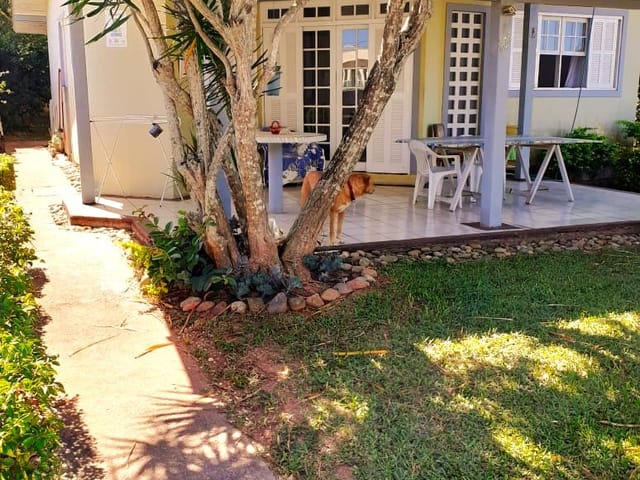 Foto do Casa - Casa com 3 quartos, sendo um deles suíte, não financiável, a poucos metros da praia do Santinho, Florianópolis/SC | Costão Sul Imóveis
