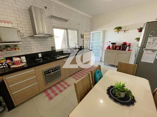Casa com 209m² 2 quartos e 3 banheiros, à venda, no bairro Parque Júlio Nóbrega em Bauru