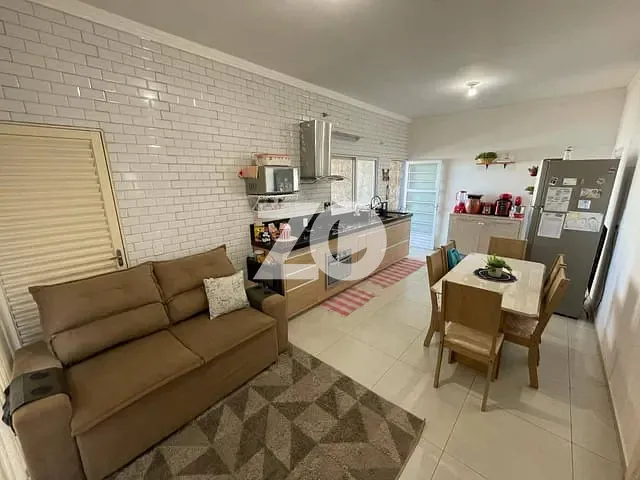 Casa com 209m² 2 quartos e 3 banheiros, à venda, no bairro Parque Júlio Nóbrega em Bauru
