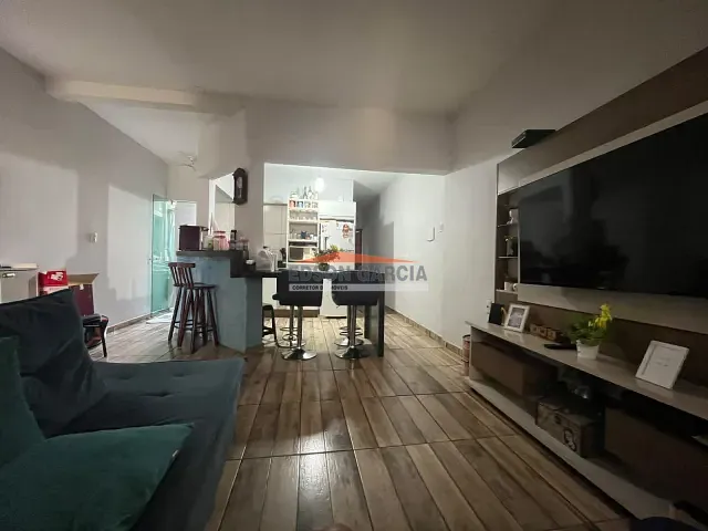 Casa 2 quartos e 1 banheiro, à venda, no bairro Parque São Bento em Sorocaba
