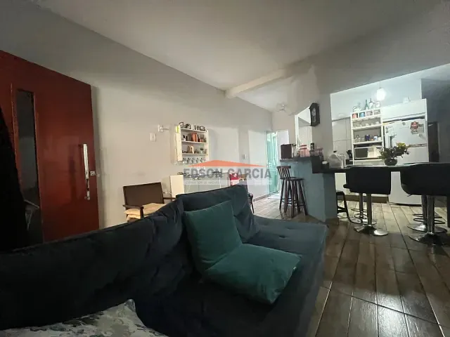 Casa 2 quartos e 1 banheiro, à venda, no bairro Parque São Bento em Sorocaba