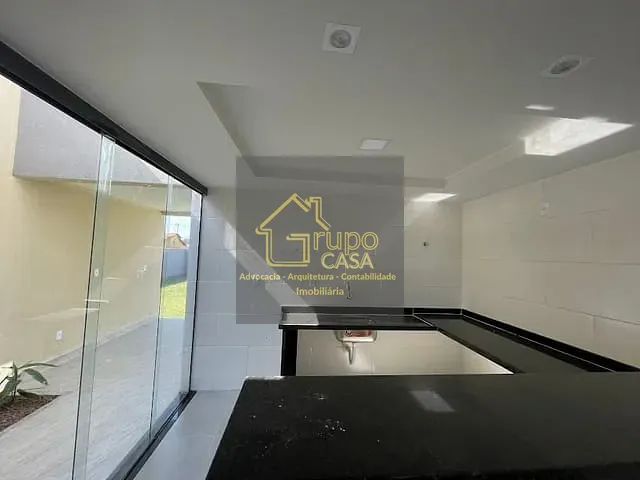 Casa com 350m² 2 quartos e 2 banheiros, à venda, no bairro Jardim Atlântico Leste (Itaipuaçu) em Maricá