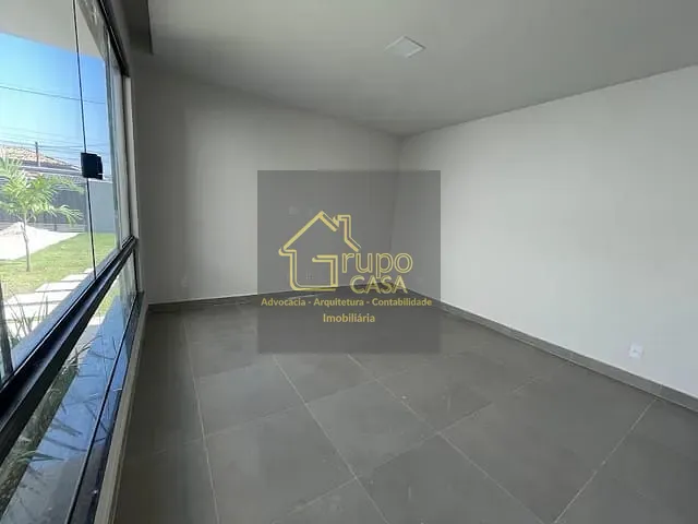 Casa com 350m² 2 quartos e 2 banheiros, à venda, no bairro Jardim Atlântico Leste (Itaipuaçu) em Maricá
