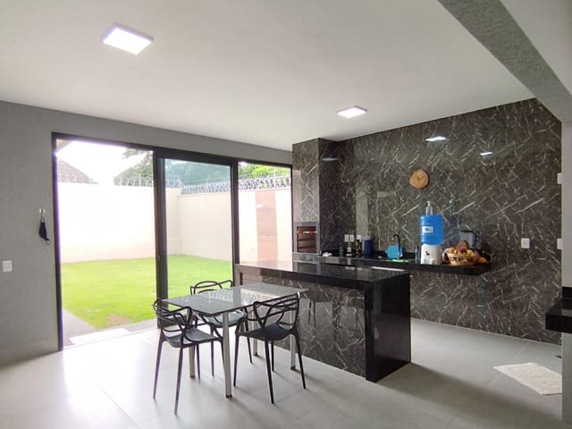 Foto do Casa - Linda Casa à venda, 3Qts, 1 suite, Lavabo, Churraqueira, Sozinha no lote no  Setor Serra Dourada - 3ª Etapa, Aparecida de Goiânia, GO | Maxwell Imóveis