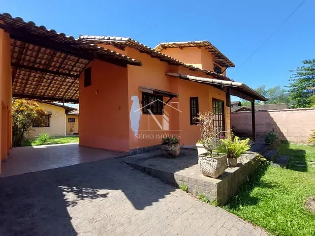 Casa 4 quartos e 4 banheiros, à venda, no bairro Flamengo em Maricá