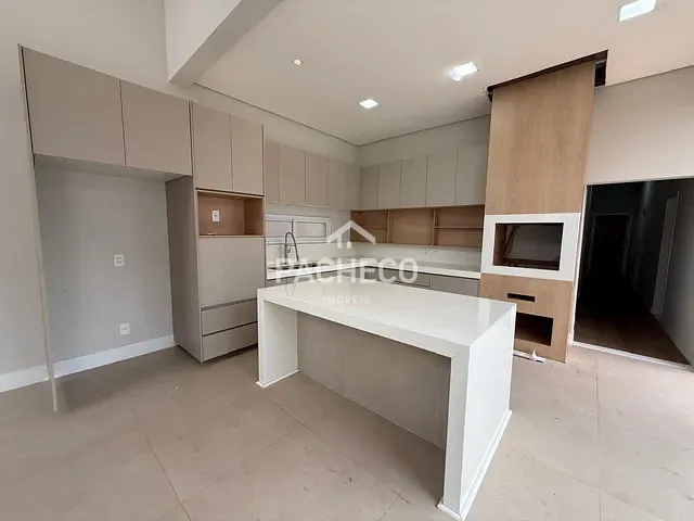 Casa 3 quartos e 4 banheiros, à venda ou para alugar, no bairro Jardim Firenze em Santa Bárbara D'Oeste