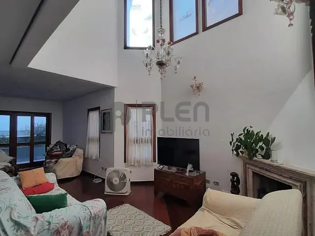 Casa com 360m² 4 quartos e 5 banheiros, à venda, no bairro Alphaville em Santana de Parnaíba