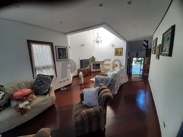 Casa com 360m² 4 quartos e 5 banheiros, à venda, no bairro Alphaville em Santana de Parnaíba