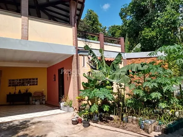 Sobrado com 970m² 4 quartos e 3 banheiros, à venda, no bairro Boraceia em Bertioga