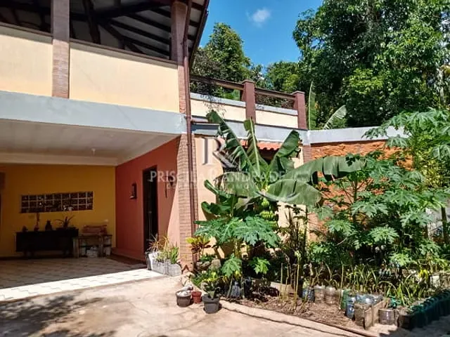 Sobrado com 970m² 4 quartos e 3 banheiros, à venda, no bairro Boraceia em Bertioga