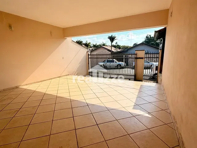 Casa 3 quartos e 3 banheiros, à venda, no bairro Jardim Camboriú em Itapira