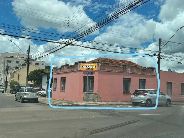Casa com 60m² 2 quartos e 1 banheiro, para alugar, no bairro Batel em Guarapuava