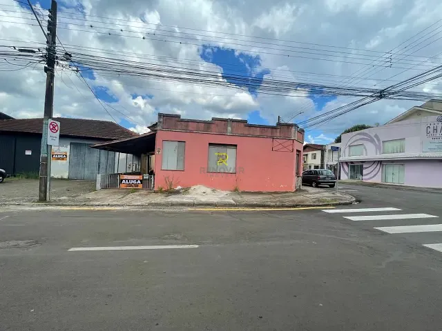 Casa com 60m² 2 quartos e 1 banheiro, para alugar, no bairro Batel em Guarapuava