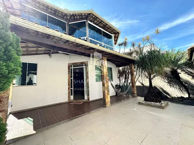 Casa com 360m² 4 quartos e 4 banheiros, à venda, no bairro Parque Xangri-La em Contagem