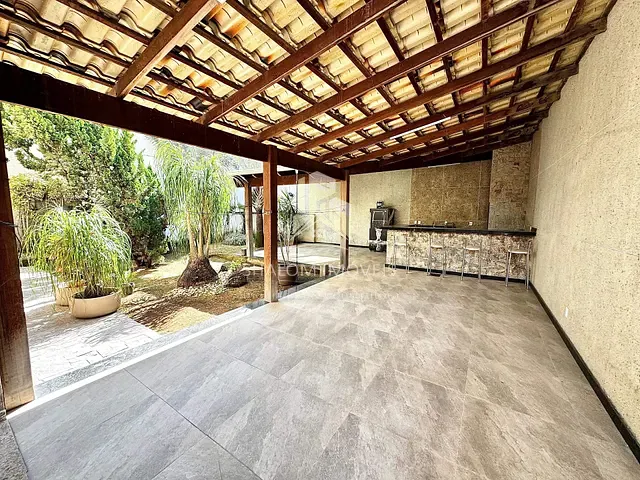 Casa com 360m² 4 quartos e 4 banheiros, à venda, no bairro Parque Xangri-La em Contagem