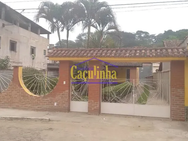 Casa com 432m² 3 quartos e 1 banheiro, para alugar, no bairro Centro (Ipiabas) em Barra do Piraí