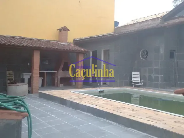 Casa com 432m² 3 quartos e 1 banheiro, para alugar, no bairro Centro (Ipiabas) em Barra do Piraí