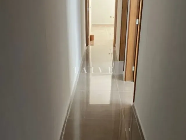 Casa 3 quartos e 2 banheiros, à venda, no bairro Colúmbia em Londrina