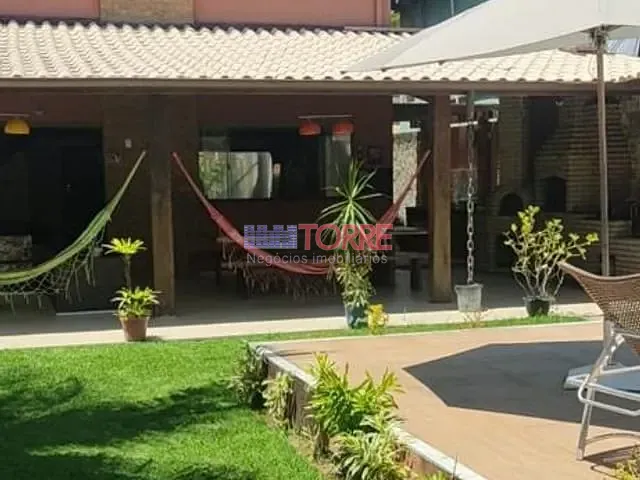 Casa 3 quartos e 4 banheiros, à venda, no bairro Aritagua em Ilhéus