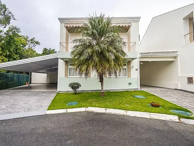 Casa com 220m² 4 quartos e 3 banheiros, à venda, no bairro Vista Alegre em Curitiba