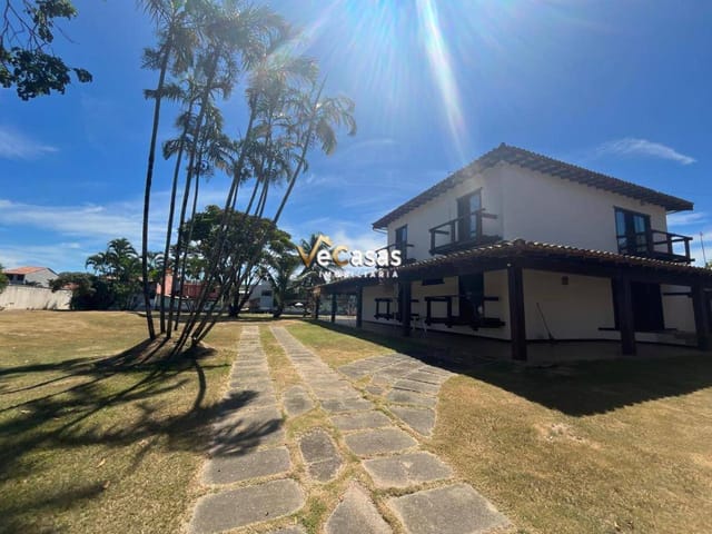 Casa com 2100m² 3 quartos e 5 banheiros, à venda ou para alugar, no bairro Bosque Beira Rio em Rio das Ostras