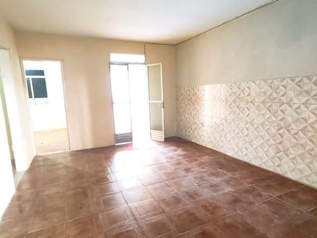 Casa 3 quartos e 1 banheiro, para alugar, no bairro Bugio em Aracaju