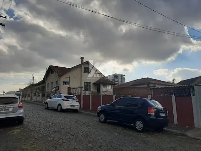 Casa com 524m², à venda, no bairro Órfãs em Ponta Grossa