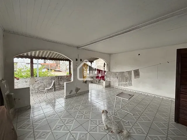 Casa com 120m² 3 quartos e 2 banheiros, à venda, no bairro Jardim Monteiro da Cruz  em Guarujá