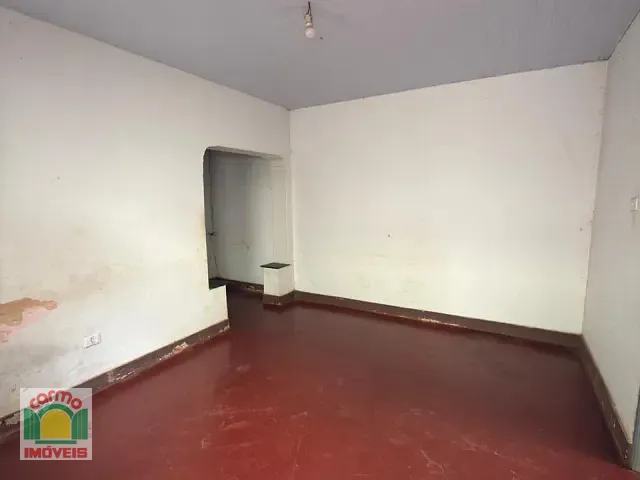 Casa 2 quartos e 1 banheiro, à venda ou para alugar, no bairro Centro em Anápolis