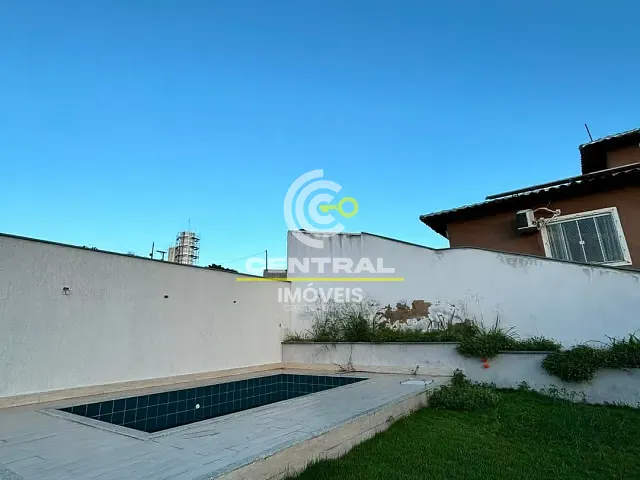 Casa 3 quartos e 3 banheiros, à venda, no bairro Flamengo em Maricá