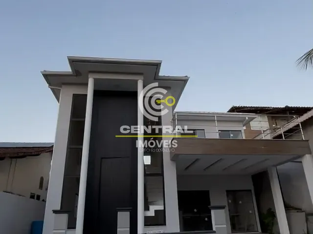 Casa 3 quartos e 3 banheiros, à venda, no bairro Flamengo em Maricá