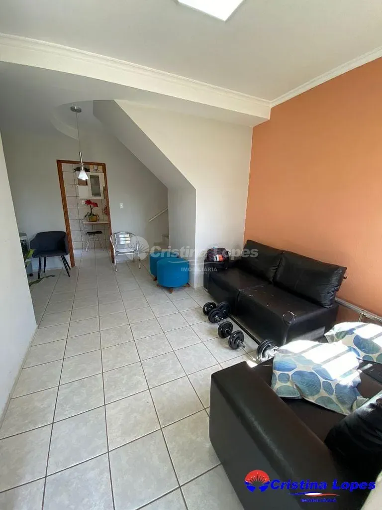 Casa, 4 quartos, 98 m² - Foto 1