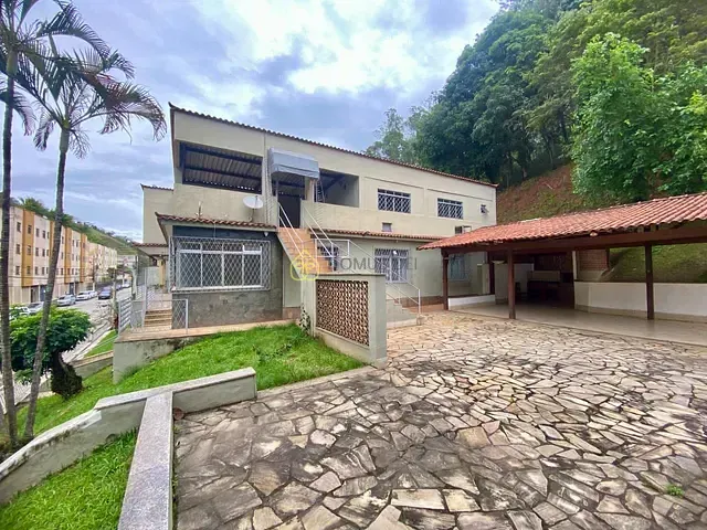 Casa com 1518m² 8 quartos e 8 banheiros, à venda, no bairro Centro em Barra Mansa